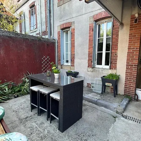 Studio 1 Proche Gare Avec Deux Lits Simples